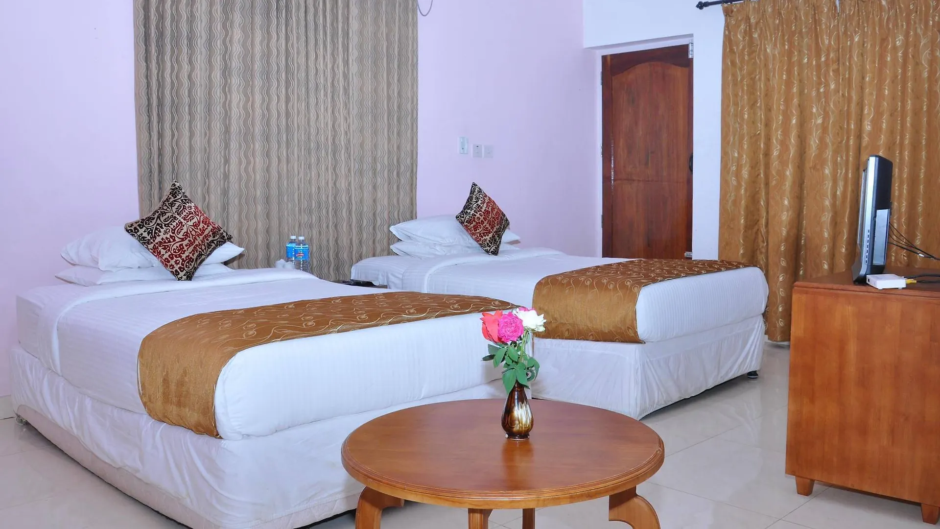 Hotel Park International Kovalam 2*,